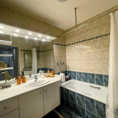 3* - Proche - Hypercentre - & Calme Biarritz